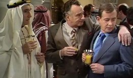 是，大臣 第二季,大臣第二季——宫廷风云再起