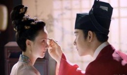 萧总，夫人又在拍吻戏,浪漫瞬间引网友热议